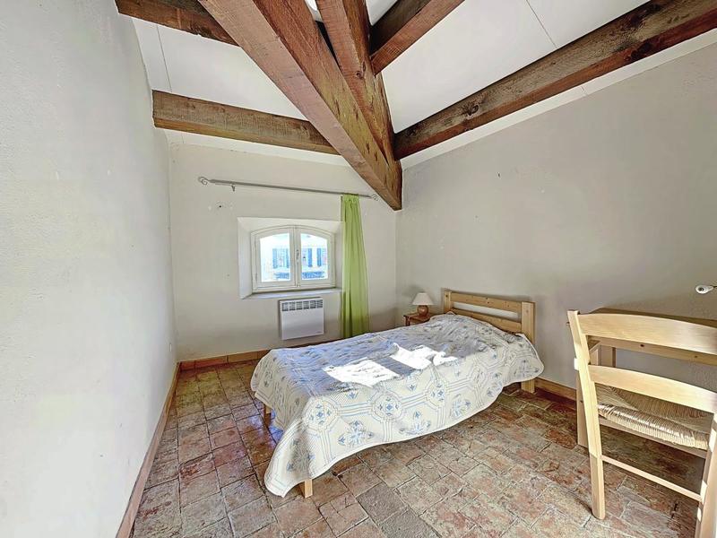 Maison - 204 m² - 7 pièces
