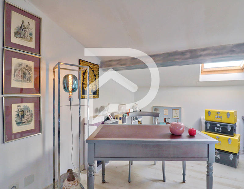 Villa - 164 m² - 8 pièces