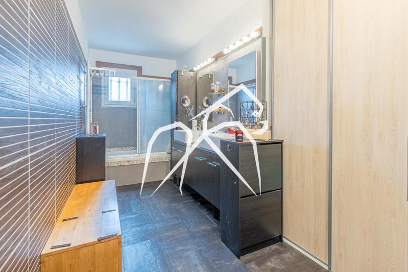 Maison ancienne - 136 m² - 6 pièces