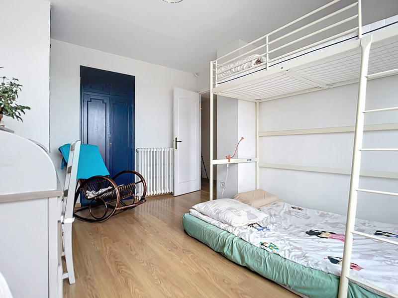 Appartement - 81 m² - 5 pièces