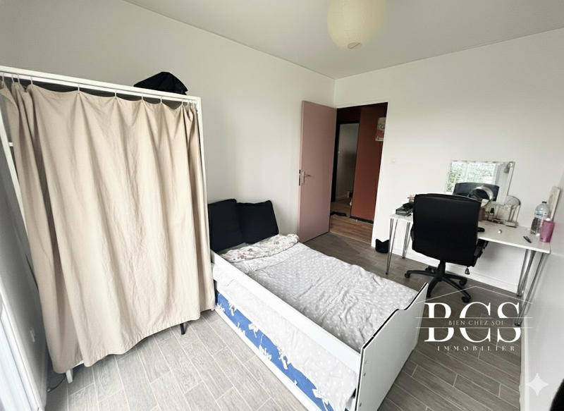 Maison - 77 m² - 6 pièces