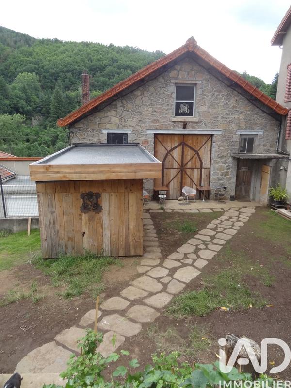 Maison - 434 m² - 8 pièces