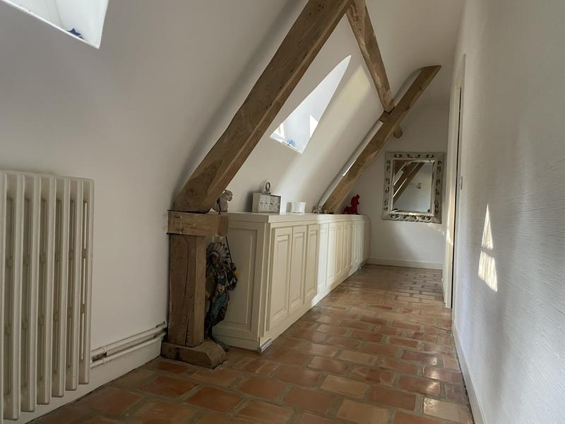 Maison - 225 m² - 8 pièces