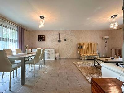 Maison - 161 m² - 8 pièces