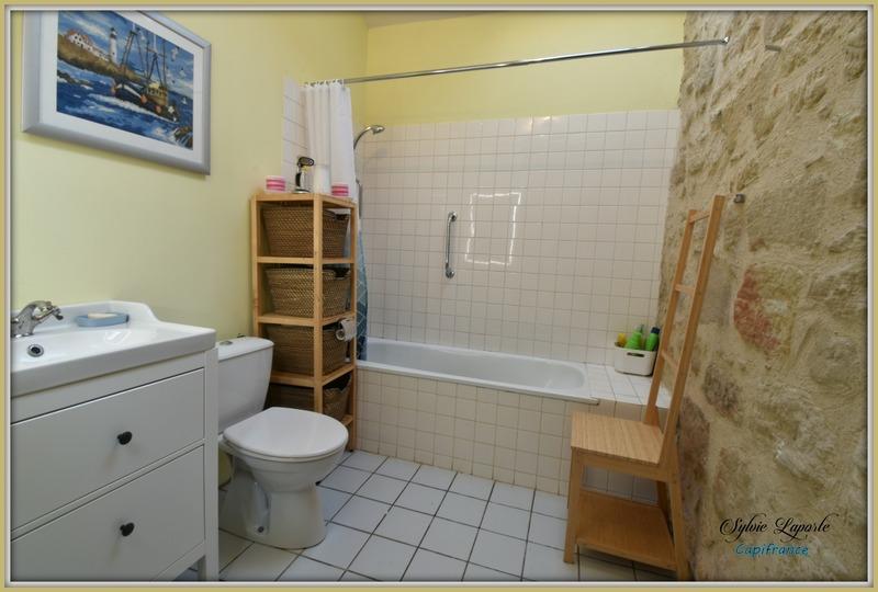 Maison en pierre - 106 m² - 4 pièces