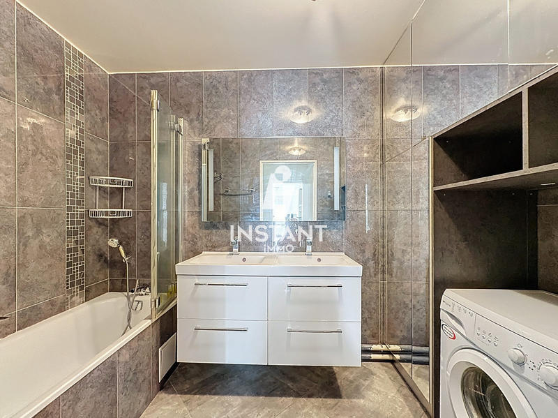 Appartement - 107 m² - 6 pièces