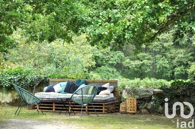 Maison - 220 m² - 7 pièces