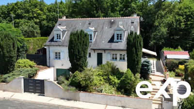 Maison - 227 m² - 10 pièces