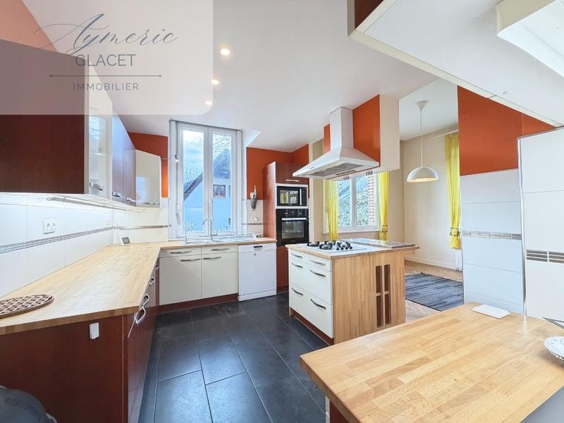 Maison - 158 m² - 7 pièces