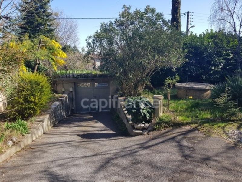 Maison - 188 m² - 8 pièces