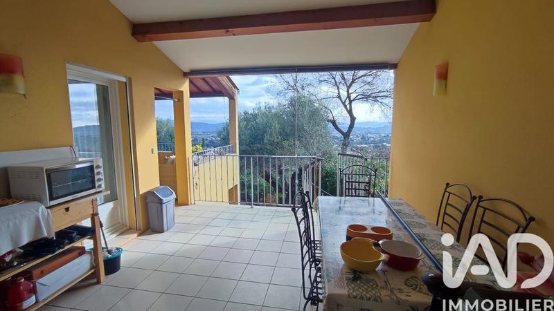 Maison - 134 m² - 5 pièces