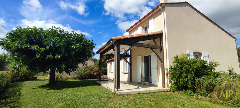 Maison - 110 m² - 5 pièces