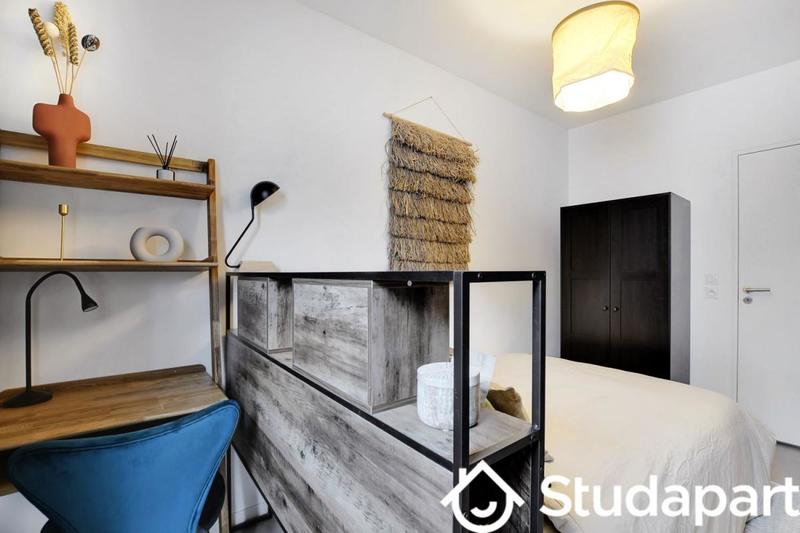 Chambre - 9 m² - 1 pièce