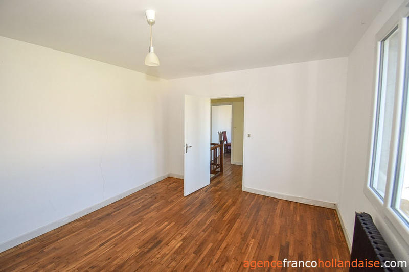 Maison - 152 m² - 8 pièces