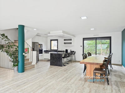 Maison - 125 m² - 6 pièces