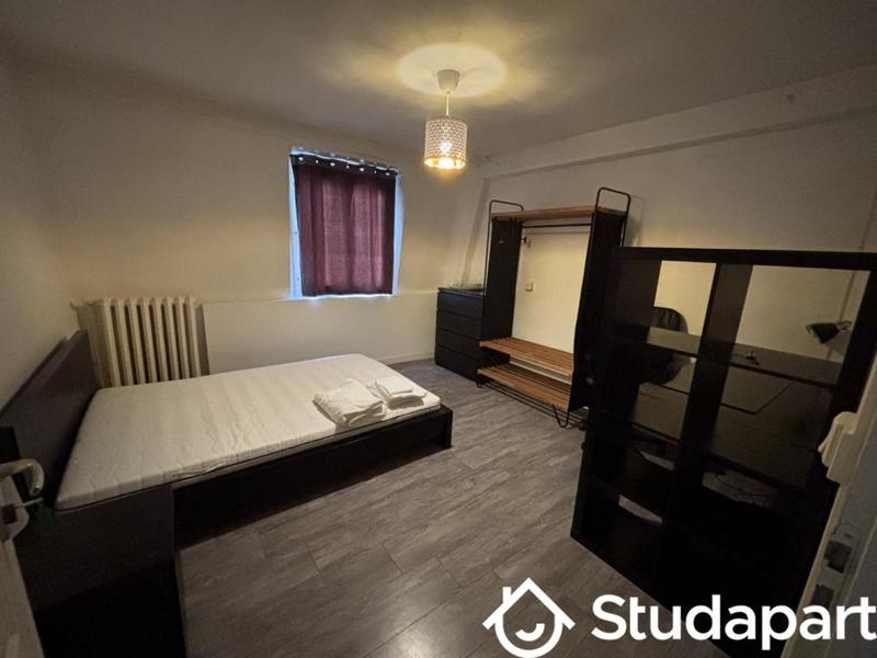 Chambre - 13 m² - 1 pièce