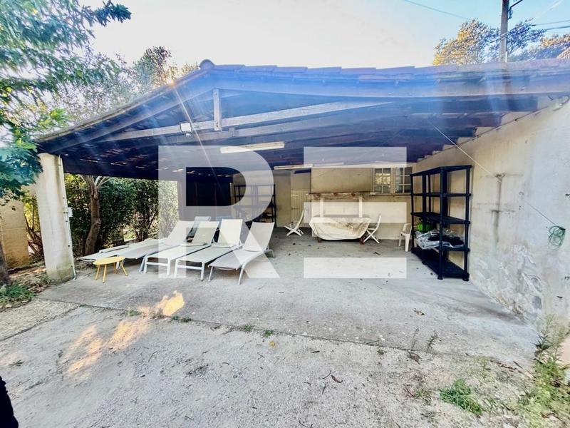 Maison - 205 m² - 7 pièces