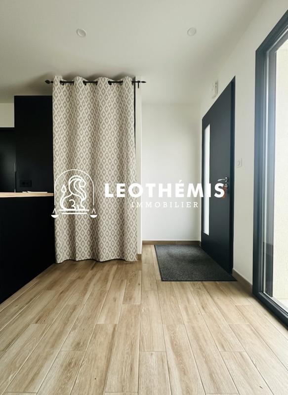 Maison - 93 m² - 4 pièces