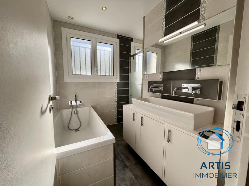 Appartement - 176 m² - 7 pièces