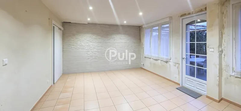 Maison - 83 m² - 4 pièces