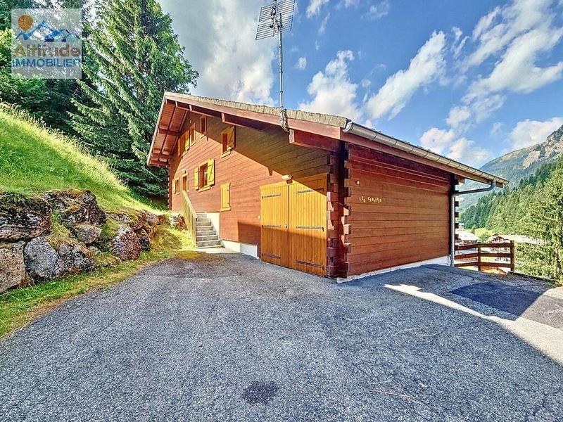 Maison - 143 m² - 8 pièces