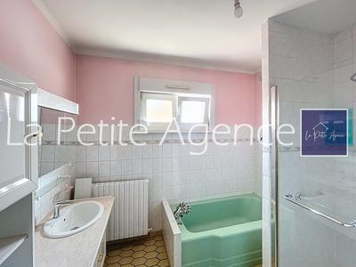 Maison - 83 m² - 4 pièces