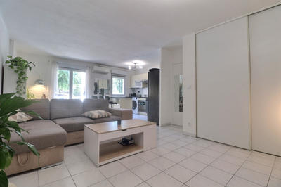 Appartement - 70 m² - 4 pièces