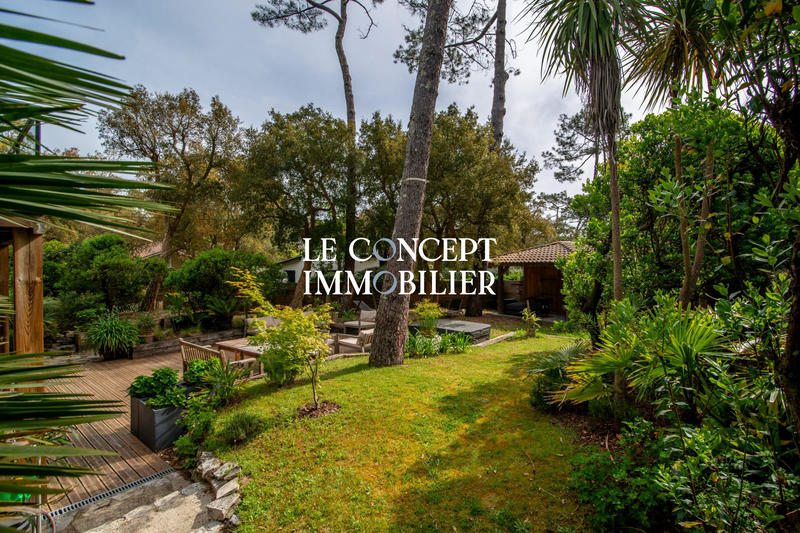 Maison - 200 m² - 7 pièces