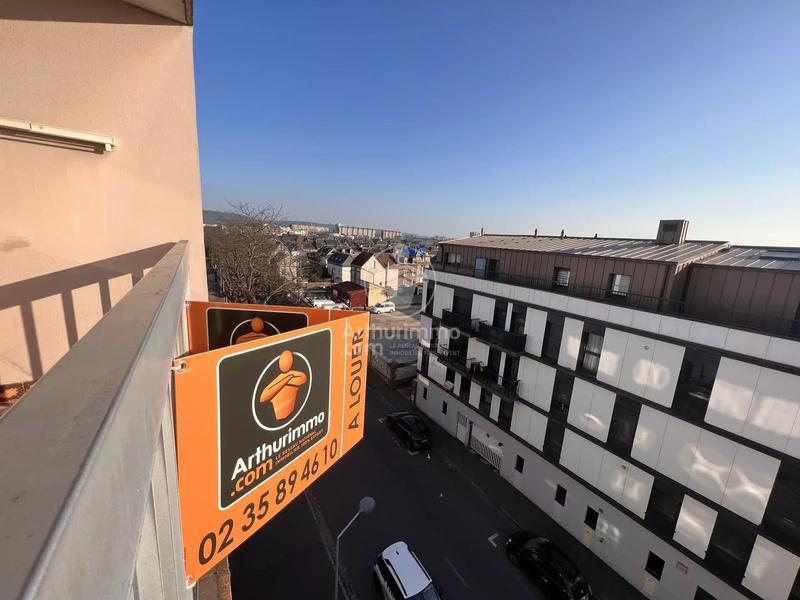 Appartement - 102 m² - 6 pièces