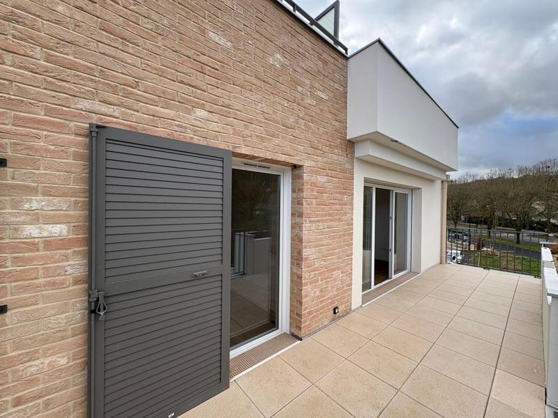 Appartement - 83 m² - 4 pièces