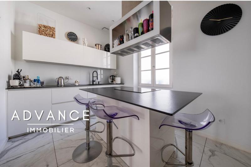 Duplex - 136 m² - 5 pièces