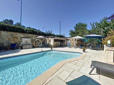 Villa - 327 m² - 14 pièces