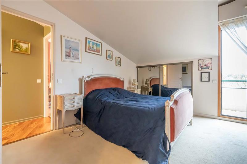 Appartement - 100 m² - 4 pièces