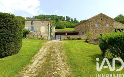 Ferme - 500 m² - 5 pièces