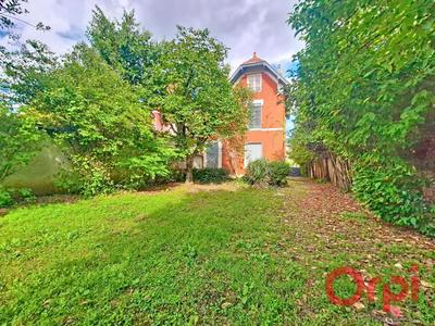 Maison - 166 m² - 7 pièces