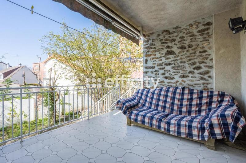 Maison - 104 m² - 5 pièces