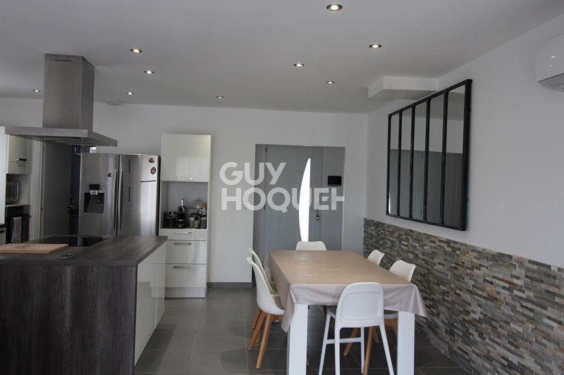 Maison - 95 m² - 4 pièces