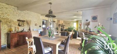 Maison - 212 m² - 6 pièces