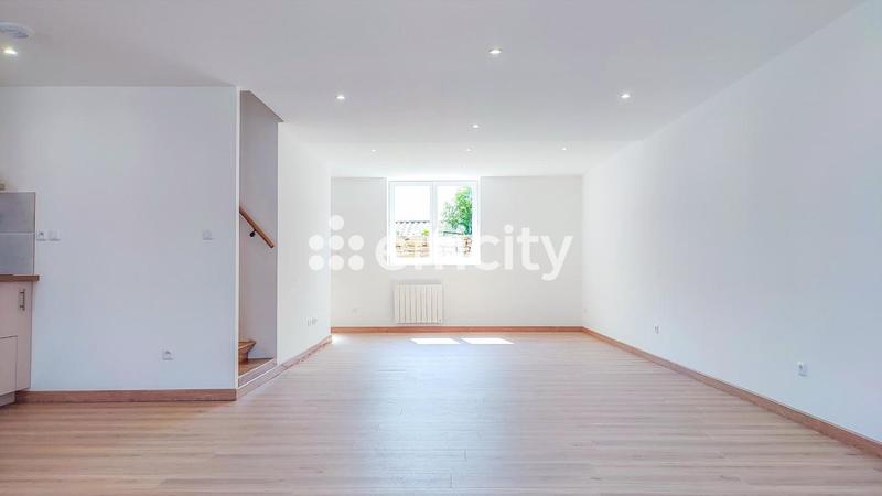 Maison - 107 m² - 4 pièces