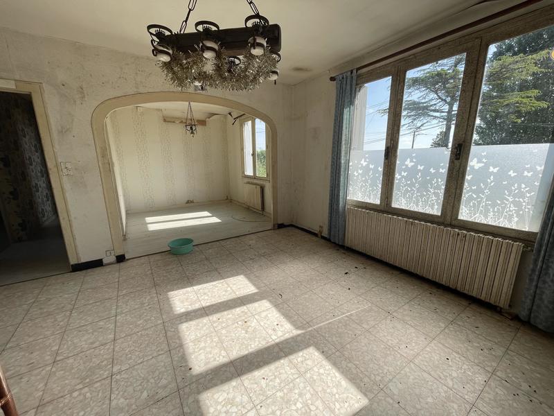 Maison - 240 m² - 8 pièces