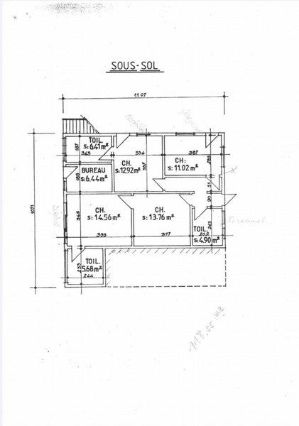 Propriété - 528 m² - 20 pièces