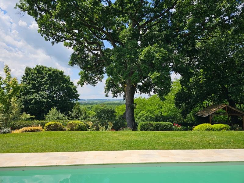 Maison - 179 m² - 6 pièces