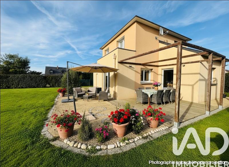 Maison - 115 m² - 6 pièces