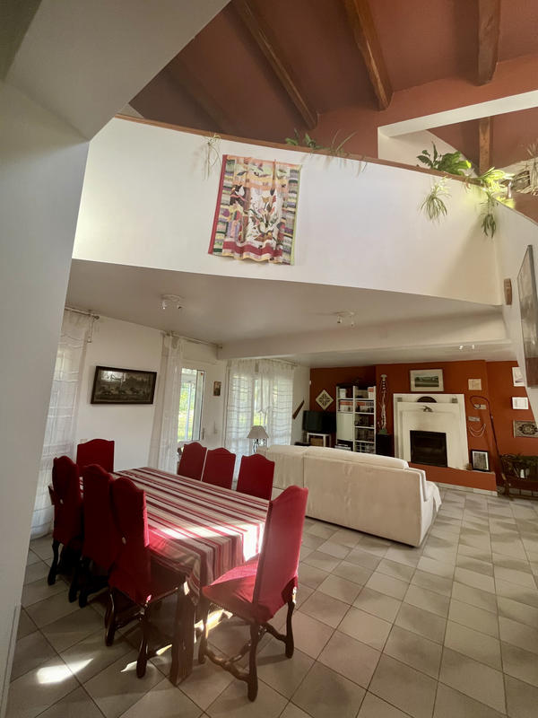 Maison - 151 m² - 6 pièces