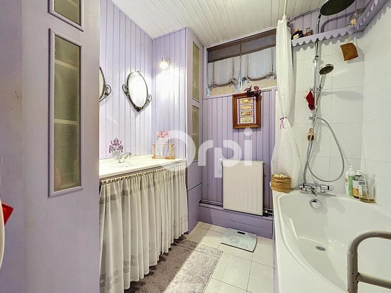 Maison - 121 m² - 6 pièces