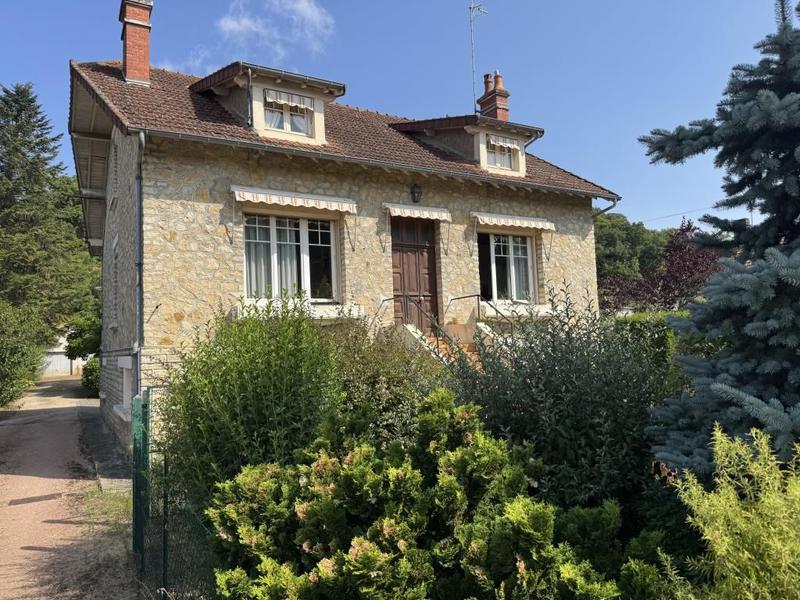 Maison - 151 m² - 7 pièces