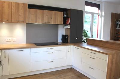 Maison - 220 m² - 9 pièces