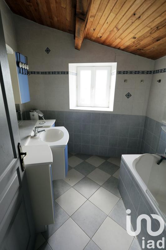 Maison - 213 m² - 5 pièces