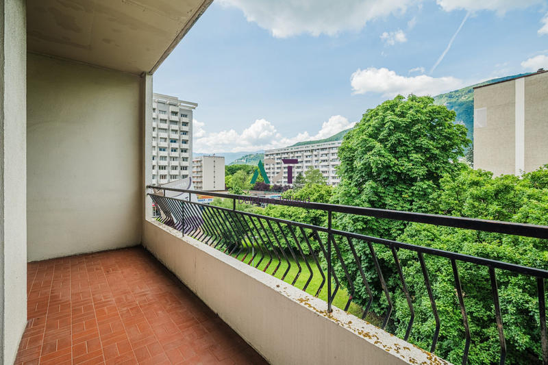 Appartement - 79 m² - 4 pièces