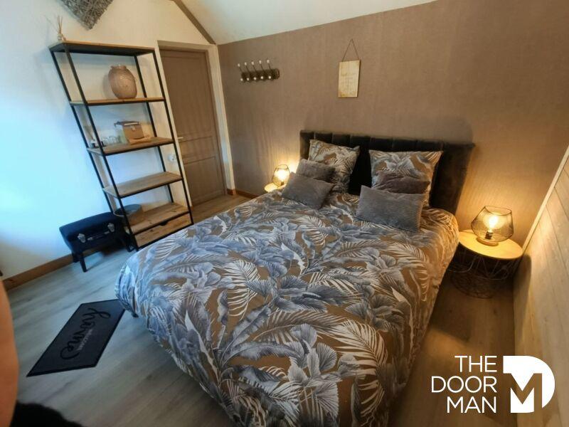 Chaumière - 123 m² - 6 pièces